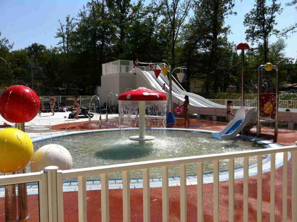 La Grande Tortue Hotel Cande-sur-Beuvron Exterior photo